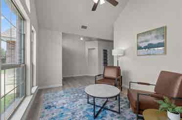 1 BR in Dallas