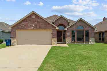 1 BR in Dallas