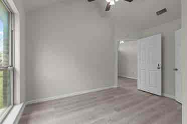 1 BR in Dallas
