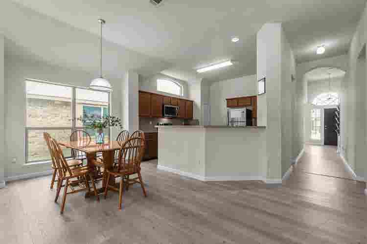1 BR in Dallas