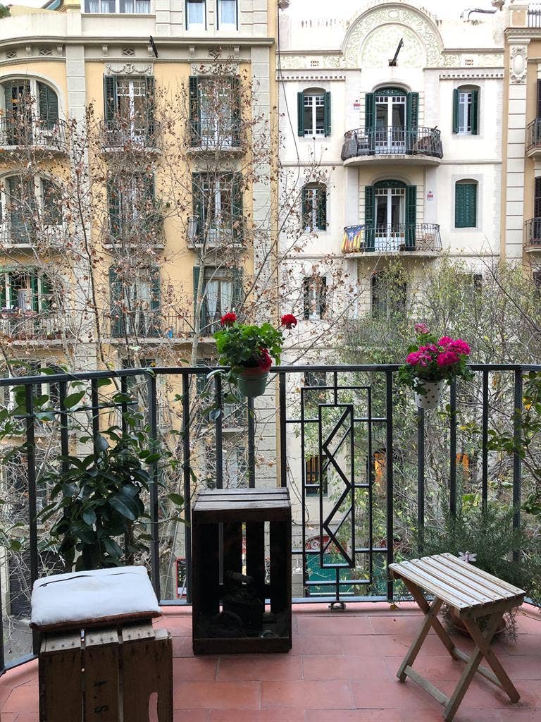 Room for Rent at Barcelona, Spain