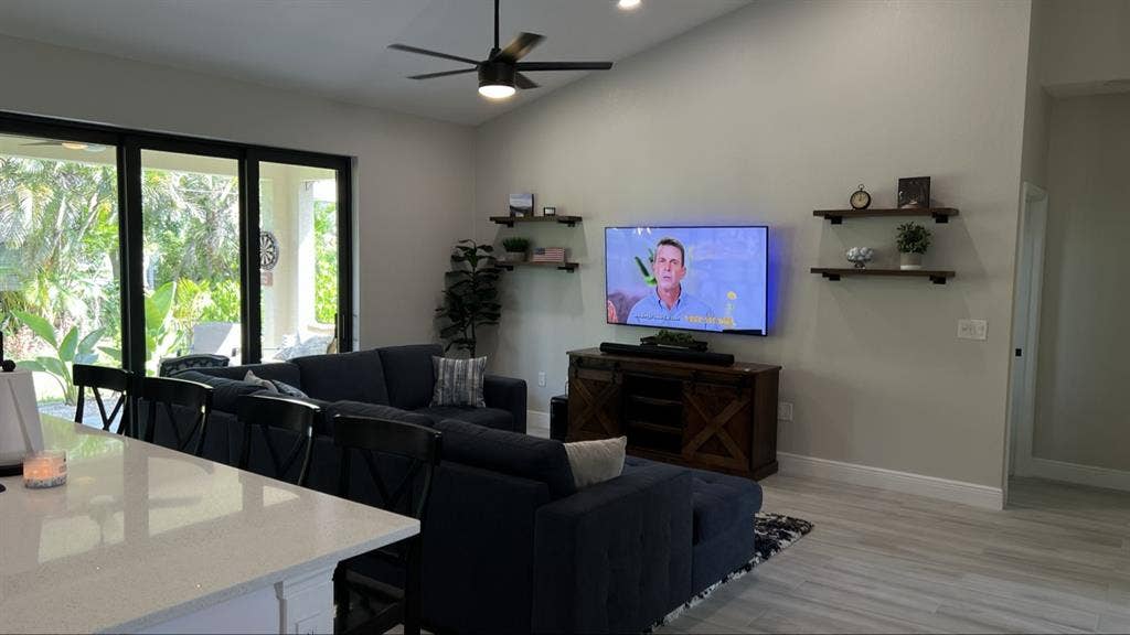 Room for Rent (Flexible lease)
