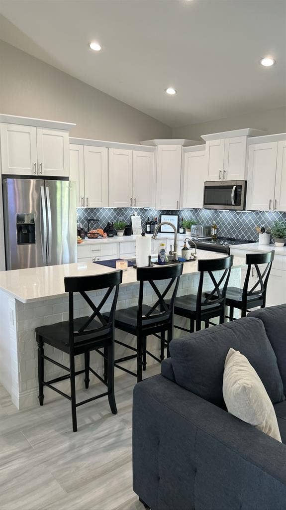Room for Rent (Flexible lease)