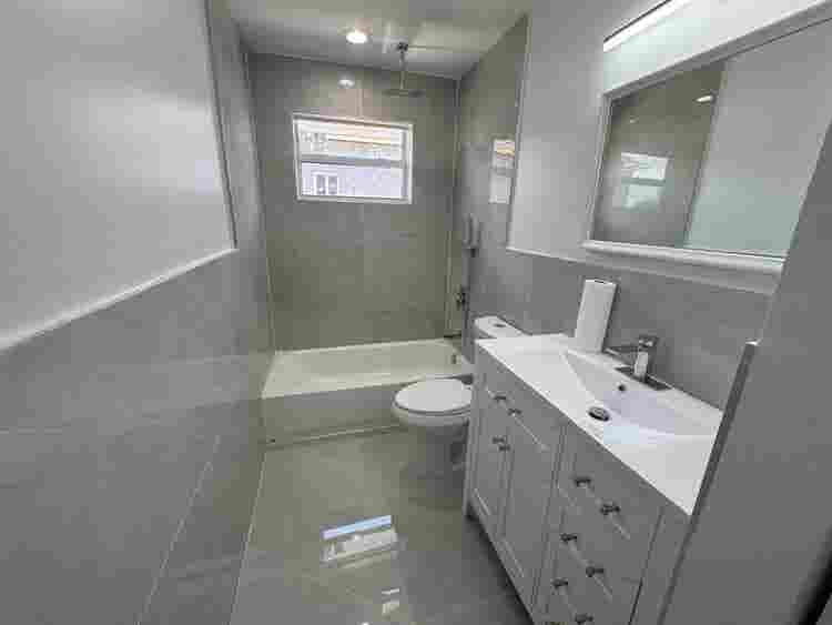 Modern Room for Rent–Move in Ready!