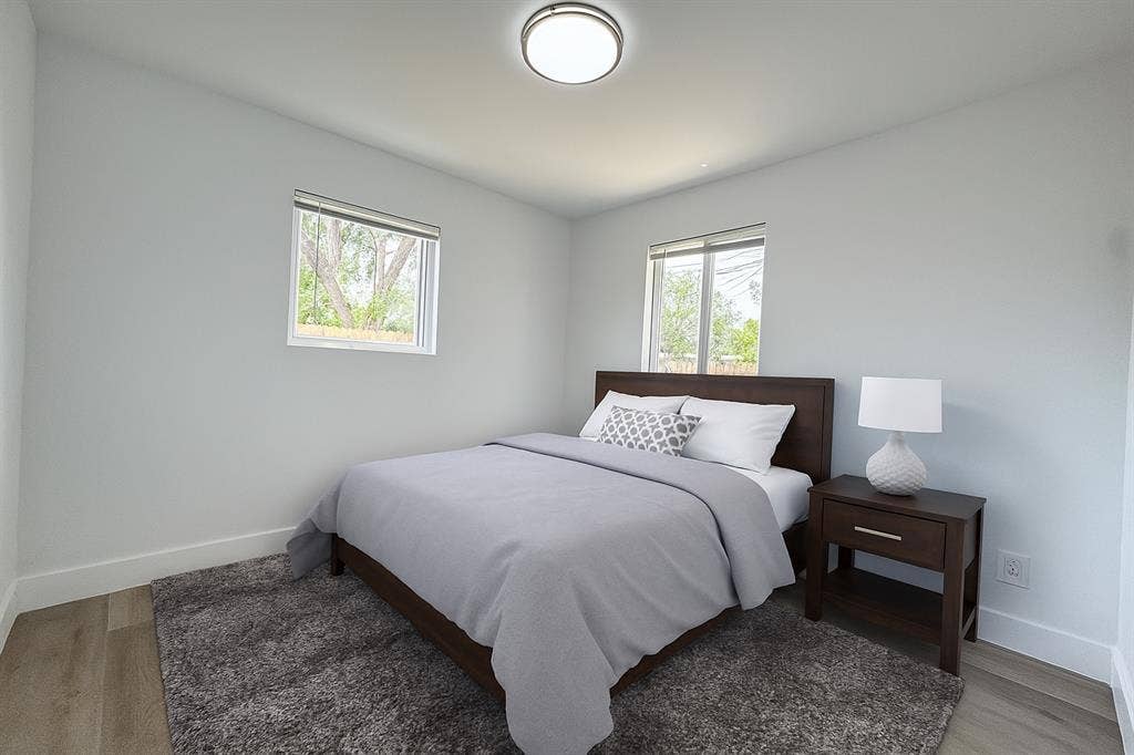 Modern Room for Rent–Move in Ready!