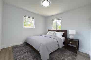 Modern Room for Rent–Move in Ready!