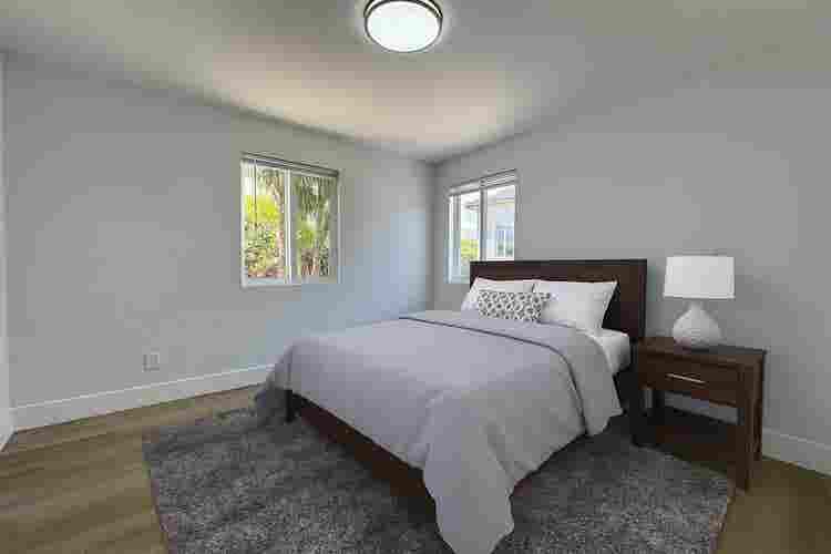 Modern Room for Rent–Move in Ready!
