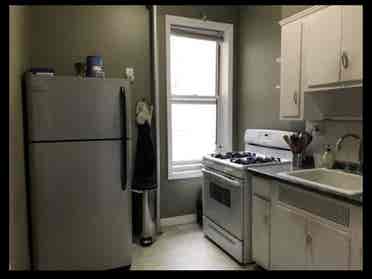 Room available in 3BR Apartment