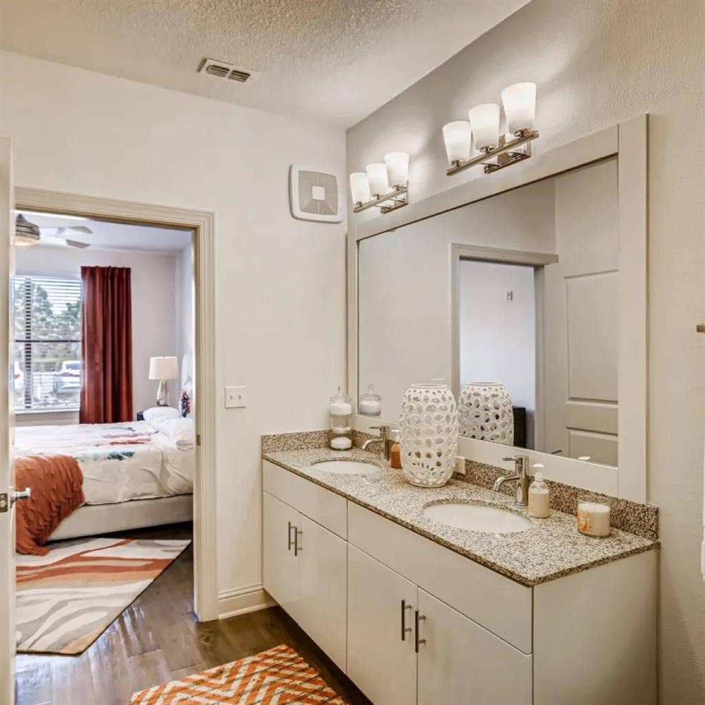 Room for rent in a Bath