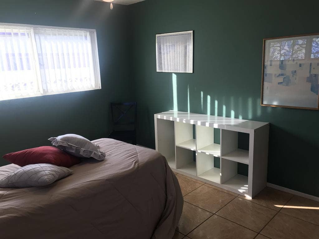 PRIVATE ROOM FOR MONTHLY RENTAL