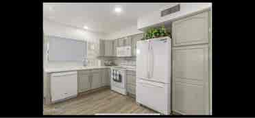 MASTER 
ROOM & LIVING SPACE FOR RENT