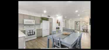 MASTER 
ROOM & LIVING SPACE FOR RENT