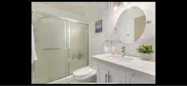 MASTER 
ROOM & LIVING SPACE FOR RENT