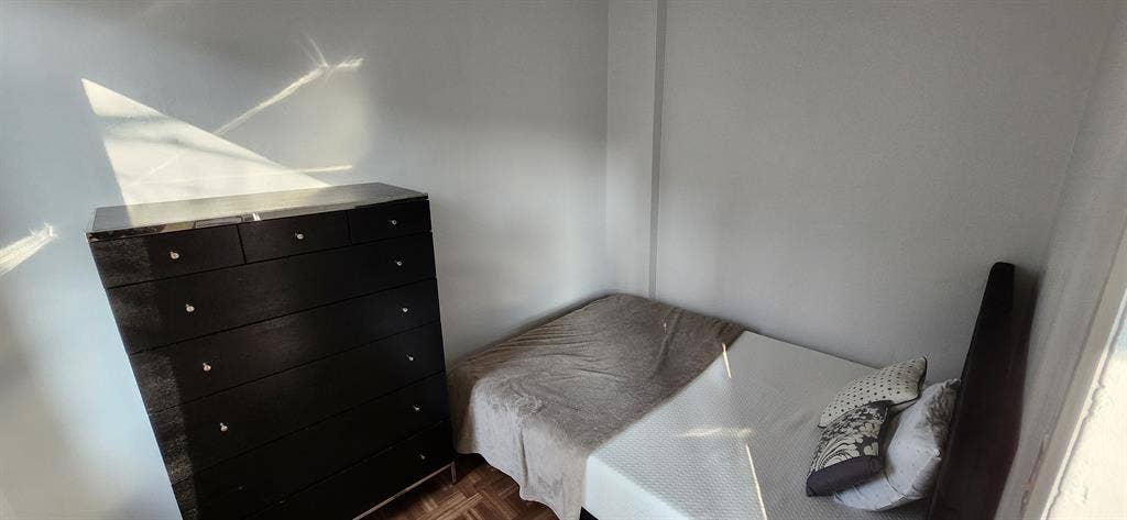 ROOM FOR RENT 2BD APARTMENT
