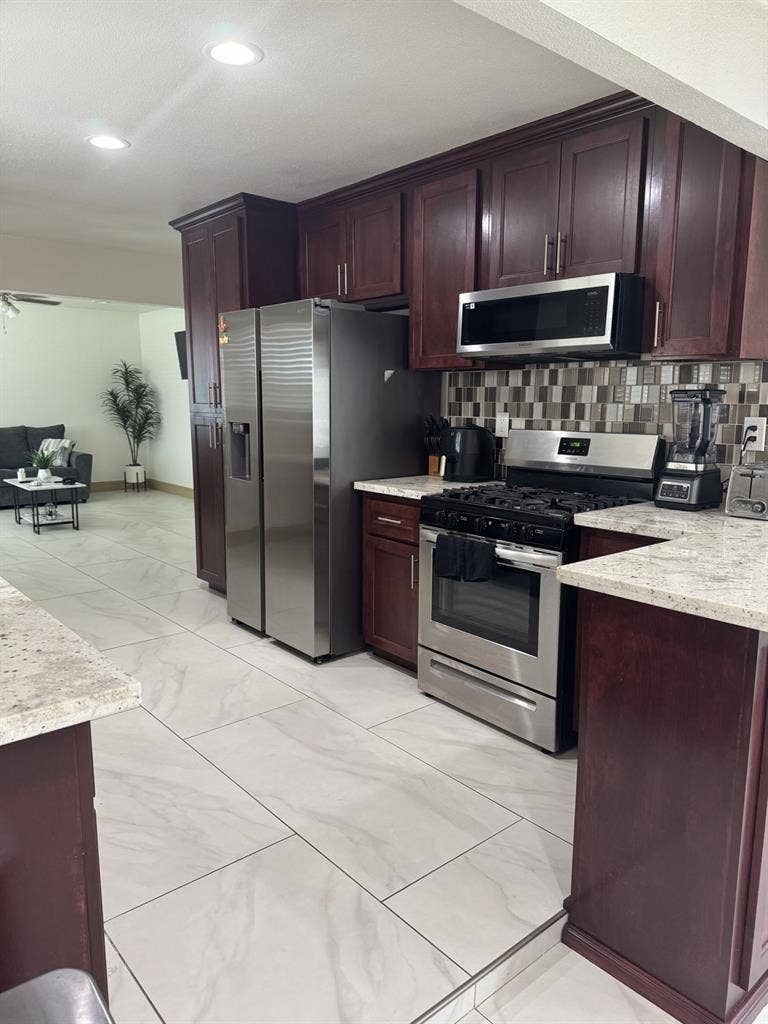 Private Room Available for Rent