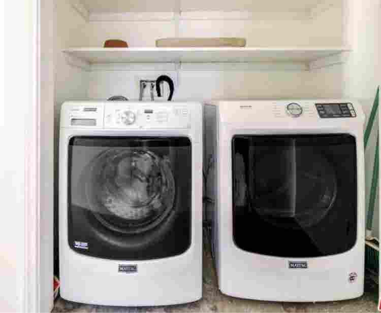 North Hollywood room for rent!