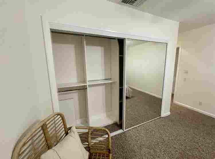 North Hollywood room for rent!