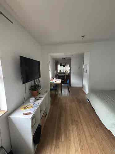 furnished studio in Miami Beach