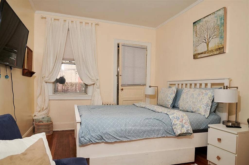 One-bedroom for rent