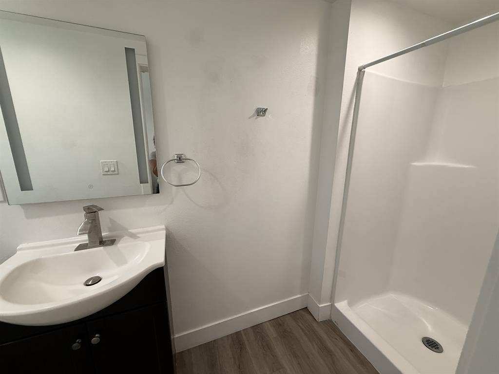 Private room  en-suite private Bath