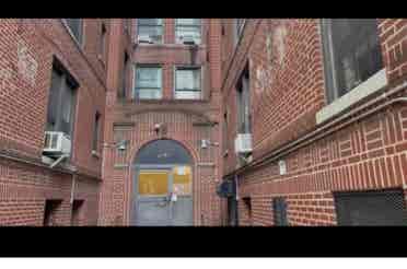 Comfortable Clean Room for Rent