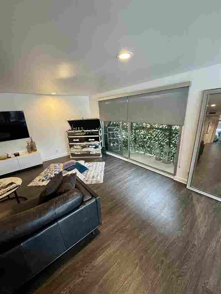 Looks master bedrooms,Beverly Hills