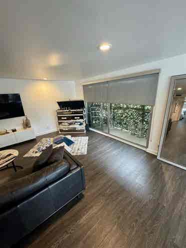 Looks master bedrooms,Beverly Hills