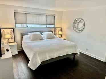 Looks master bedrooms,Beverly Hills