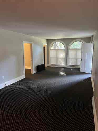 4 BR
 in Vintage Building