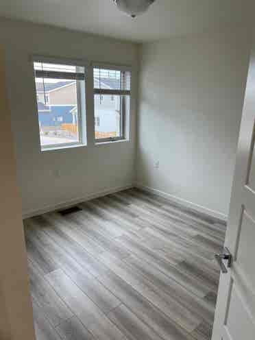 6 month lease in Erie!