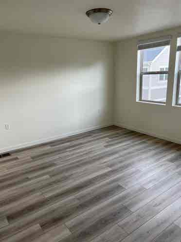6 month lease in Erie!