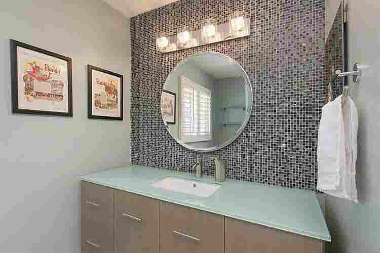 Beautiful Master Suite Available