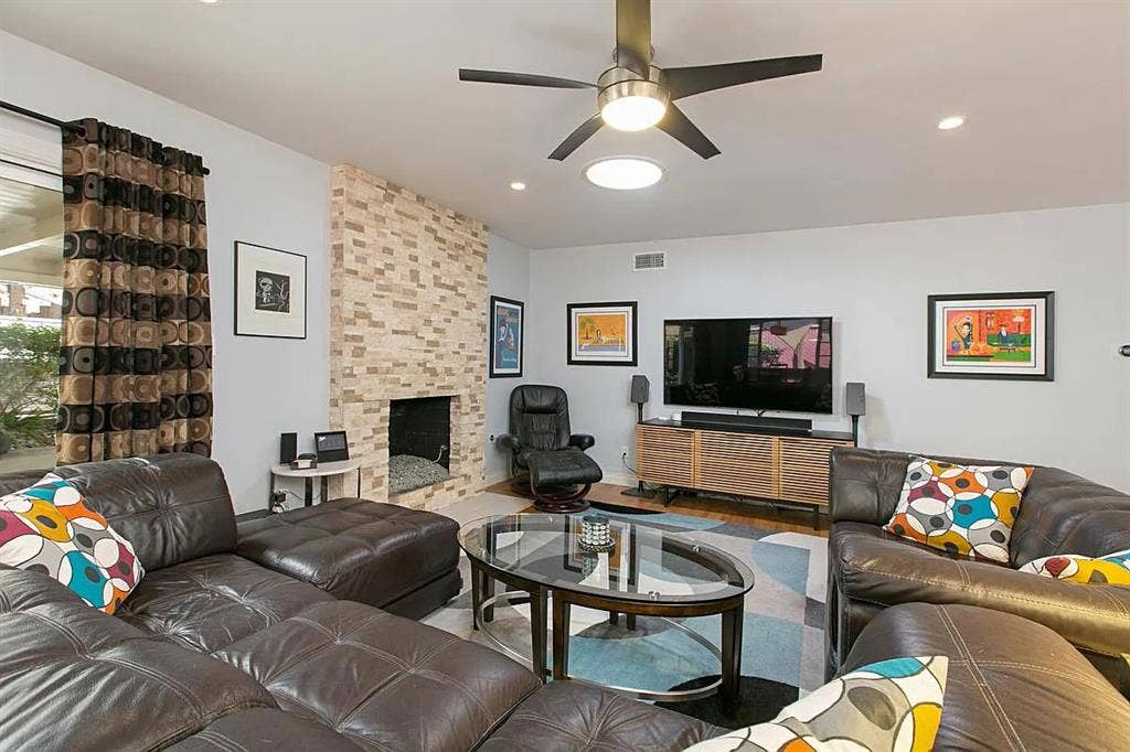 Beautiful Master Suite Available