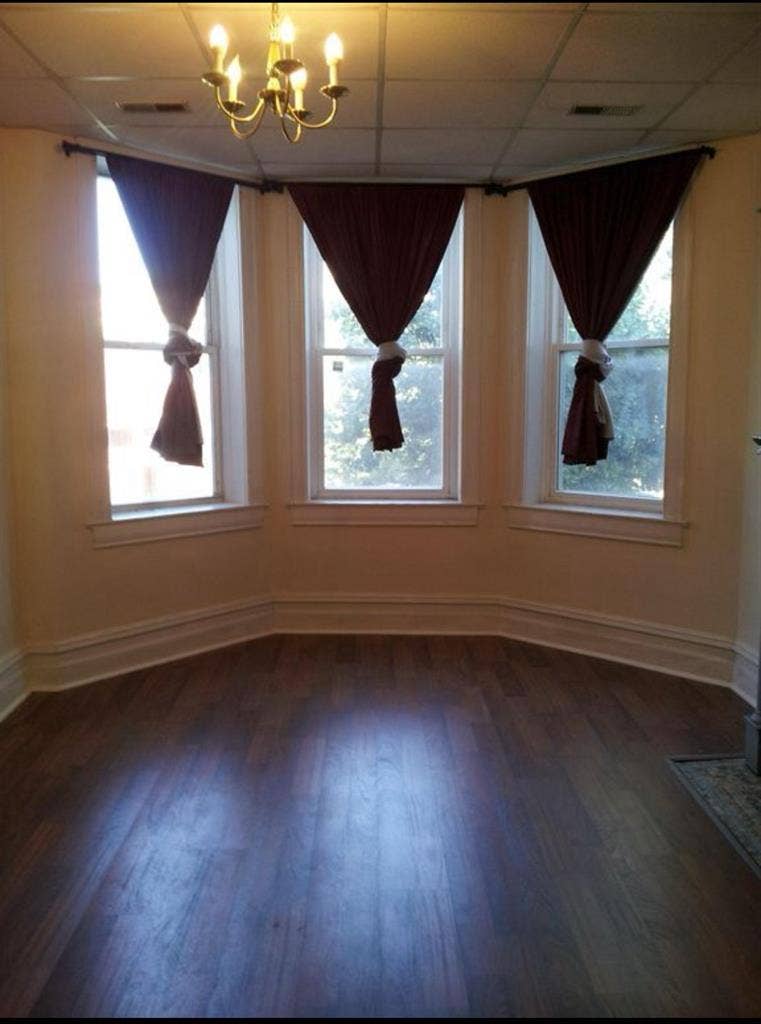 looking for roommate