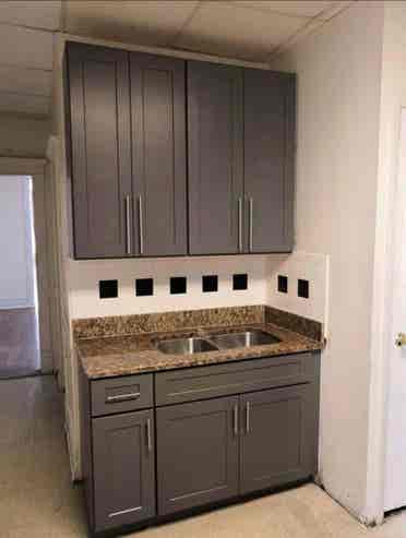 looking for roommate
