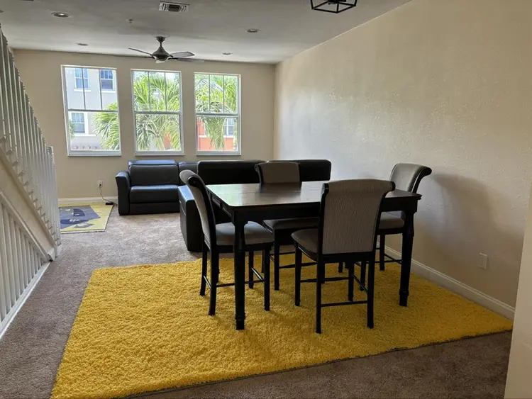 Private Room -
Gated Community