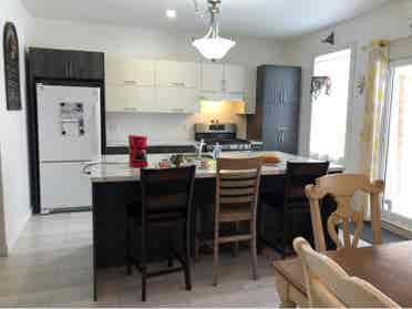 7 Rooms available/ 7 Chambres dispo