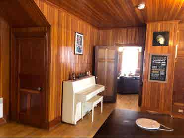 7 Rooms available/ 7 Chambres dispo