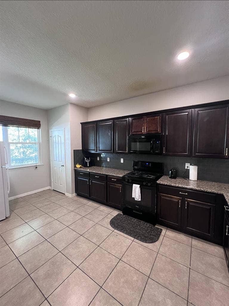 Private room with shared bathroom