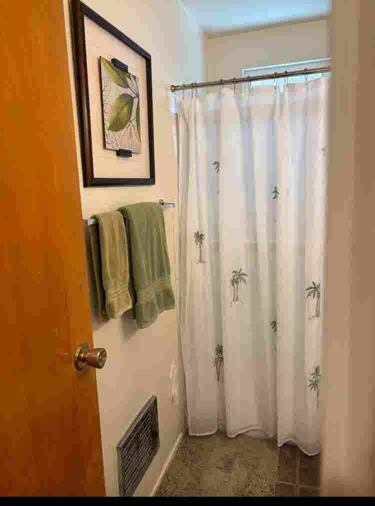 East Side Costa Mesa Share Apt