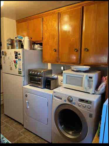 Share Apt East 
Costa Mesa