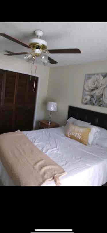 I am renting a bedroom female