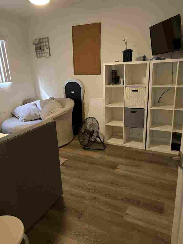Newly renewed fully furnished room
