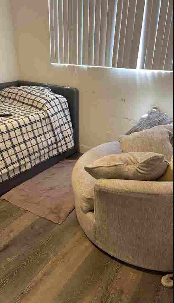 Newly renewed fully furnished room