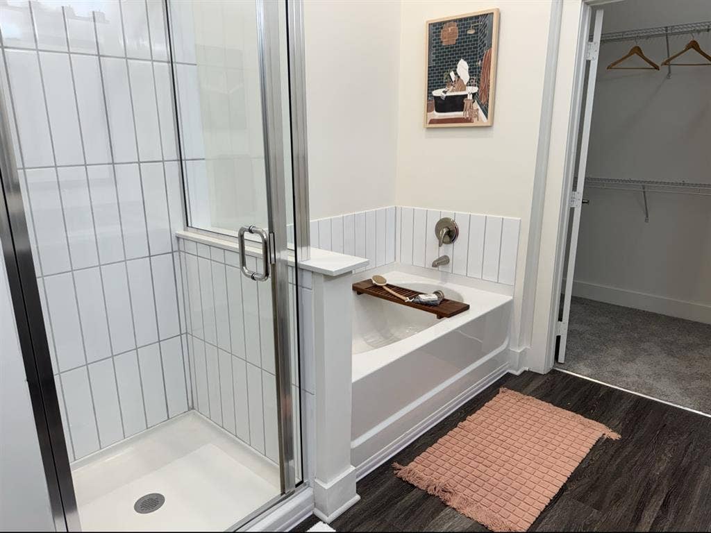 Room for Rent in East Nashville!