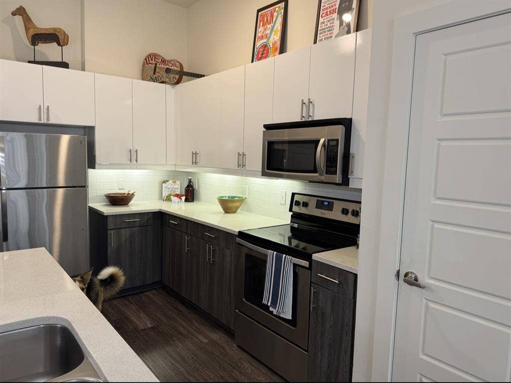 Room for Rent in East Nashville!
