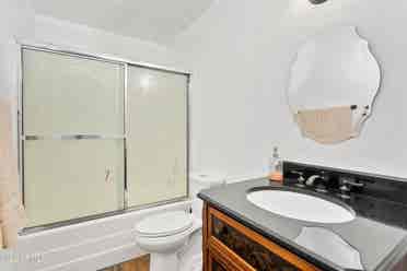 Bright & Homey Room in 3BR home