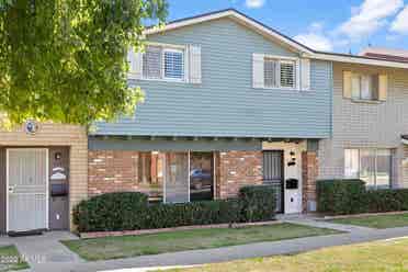 Bright & Homey Room in 3BR home
