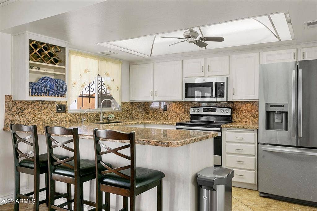Bright & Homey Room in 3BR home