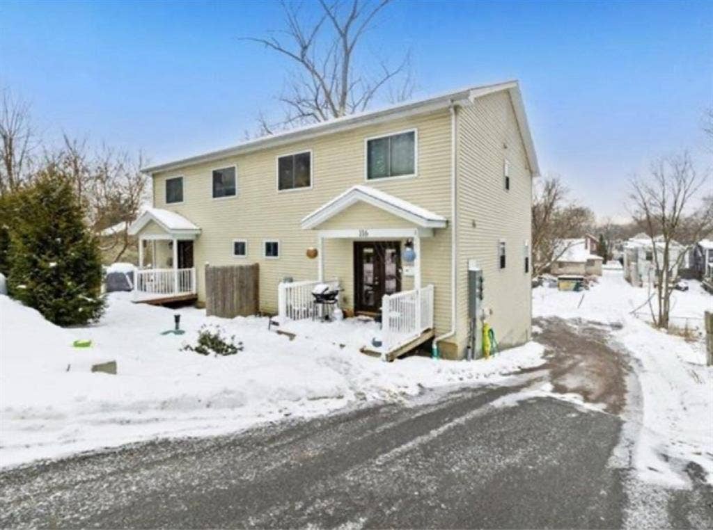 Room 4 Rent Malletts Bay/Winooski